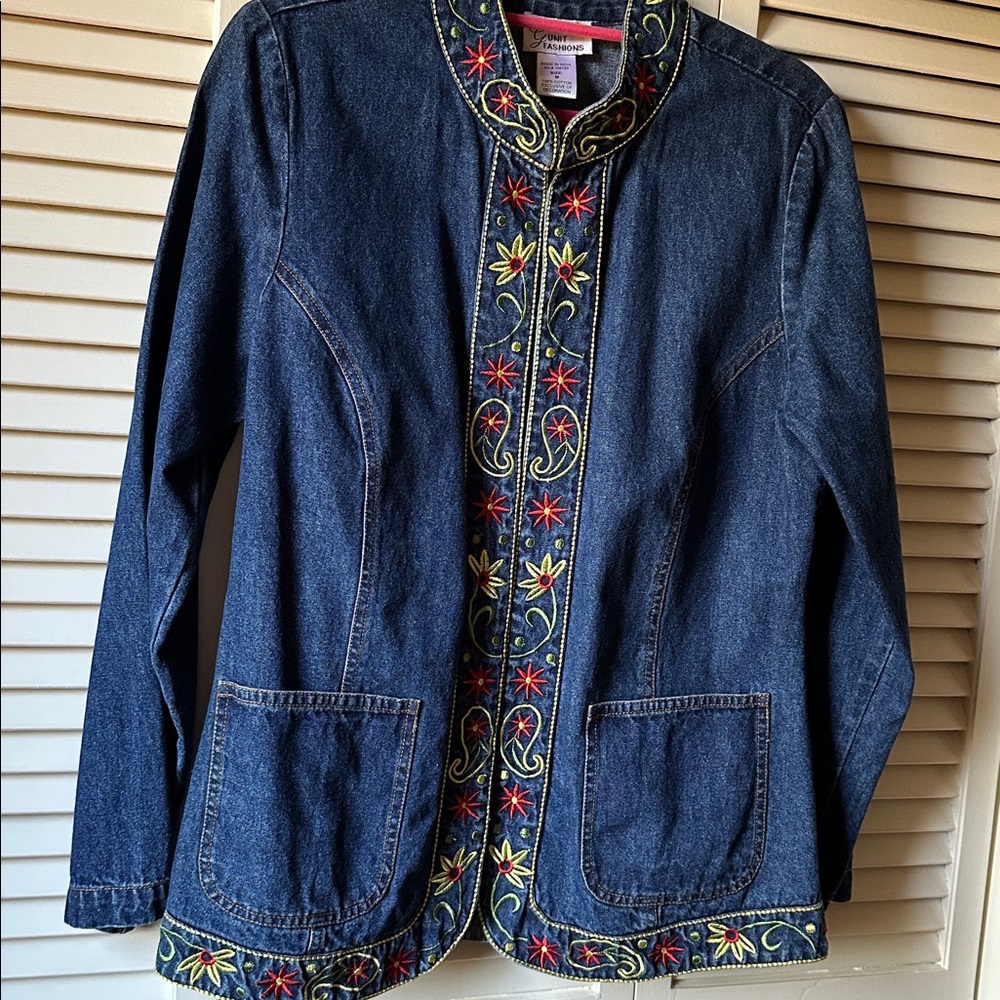 G Unit Fashions GORGEOUS embroidered denim jacket M - Picture 12 of 14